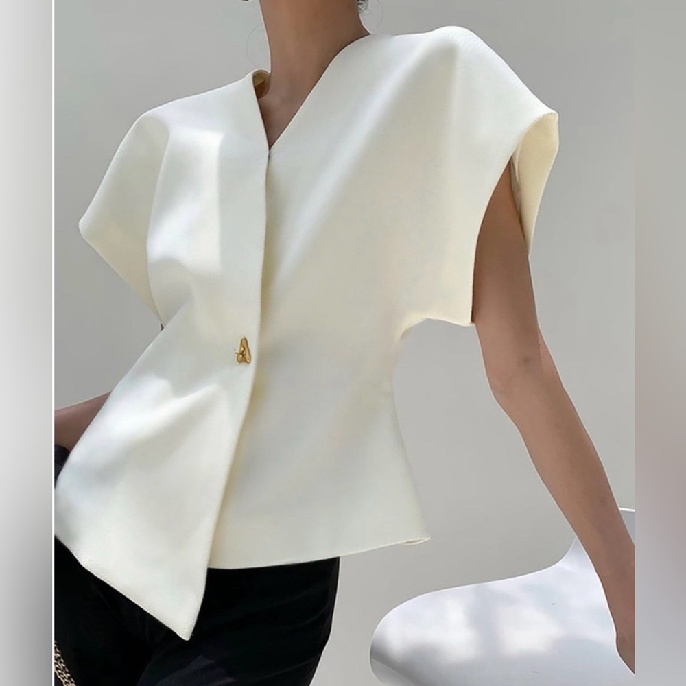 Commense Cream Structured V-Neck Cap Sleeve Blouse with Gold Accent